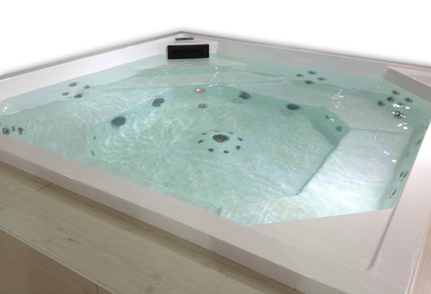 Spa Jacuzzi géant AR-003