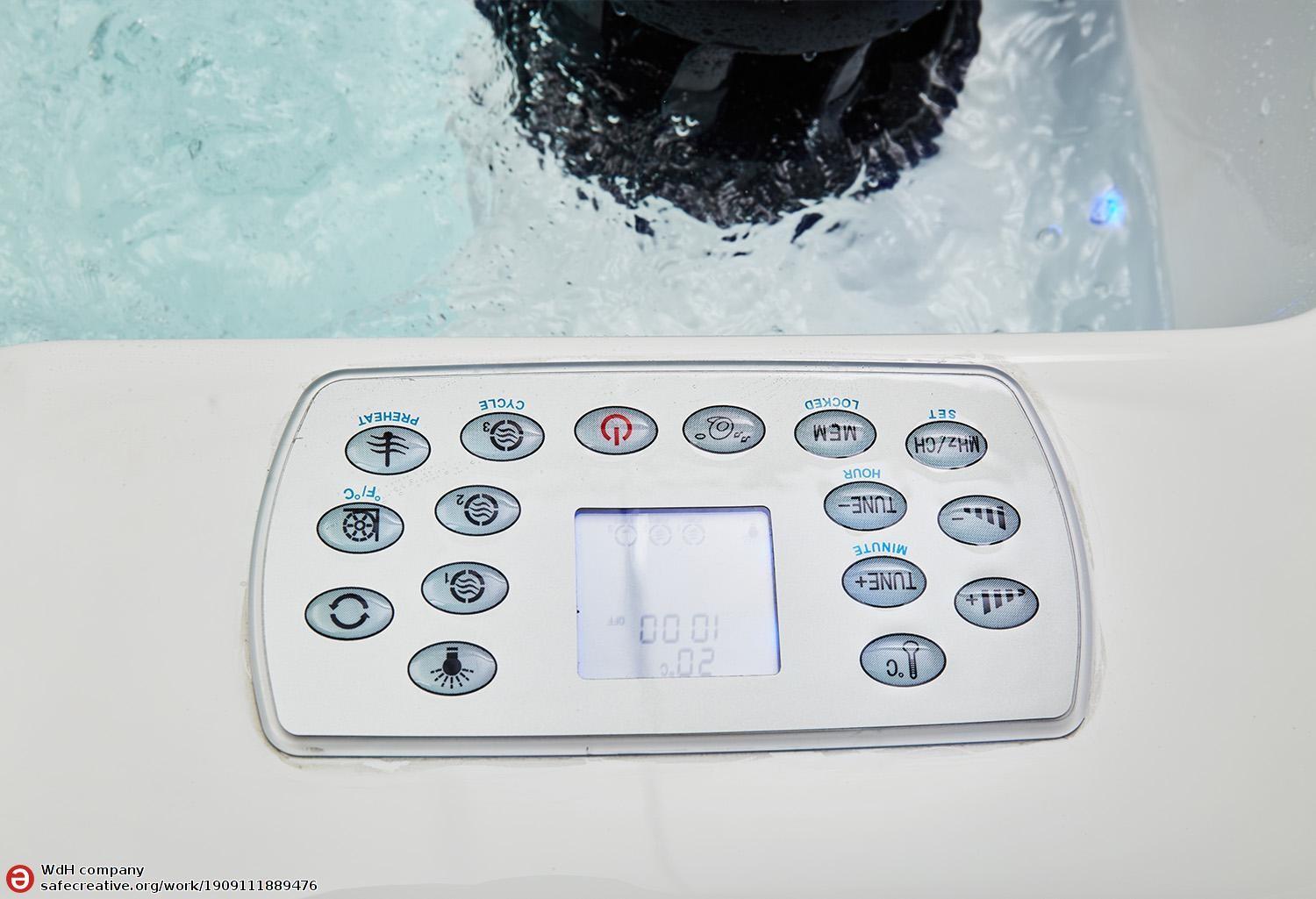 Spa jacuzzi extérieur Essence