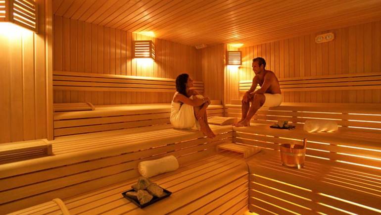 Comment décorer la salle de sauna en quelques étapes