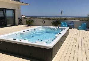 Conseils pour l'entretien de votre spa jacuzzi extérieur - Blog de l'Hydromassage