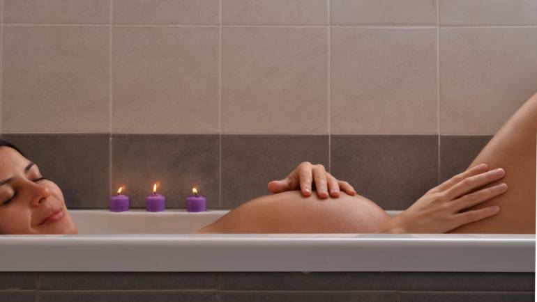 Profitez de votre grossesse dans une baignoire jacuzzi