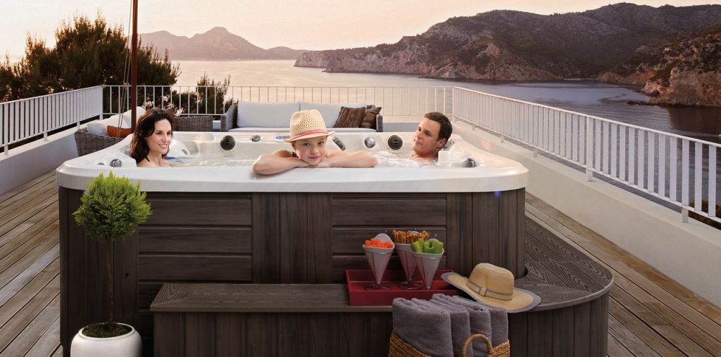 Avantages d'un spa jacuzzi extérieur