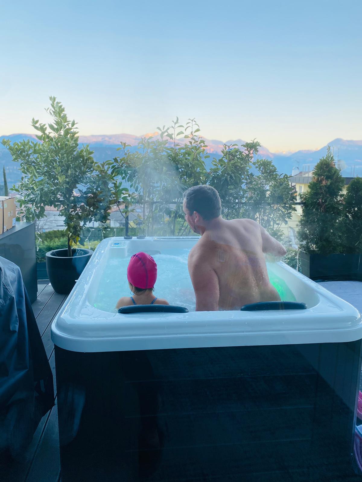 Les avantages et les inconvénients d'un jacuzzi de jardin