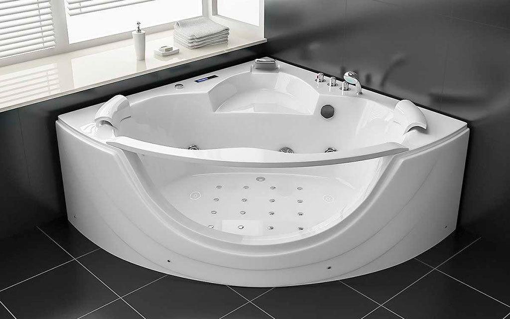 Baignoire à hydromassage d’intérieur : ce que vous devez savoir