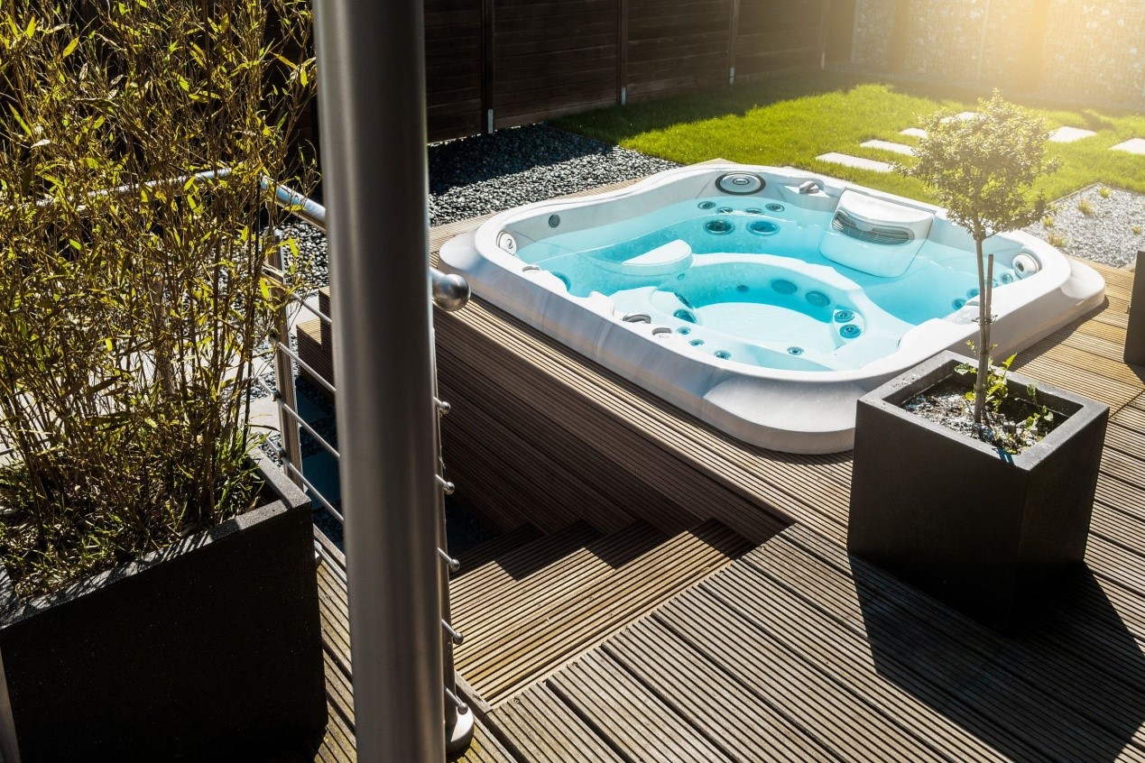 Jacuzzi de jardin pour les espaces restreints 