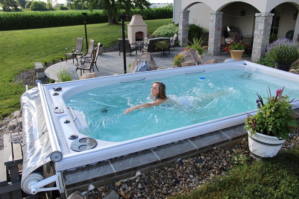 Jacuzzi d'extérieur : conseils pratiques pour économiser l'énergie