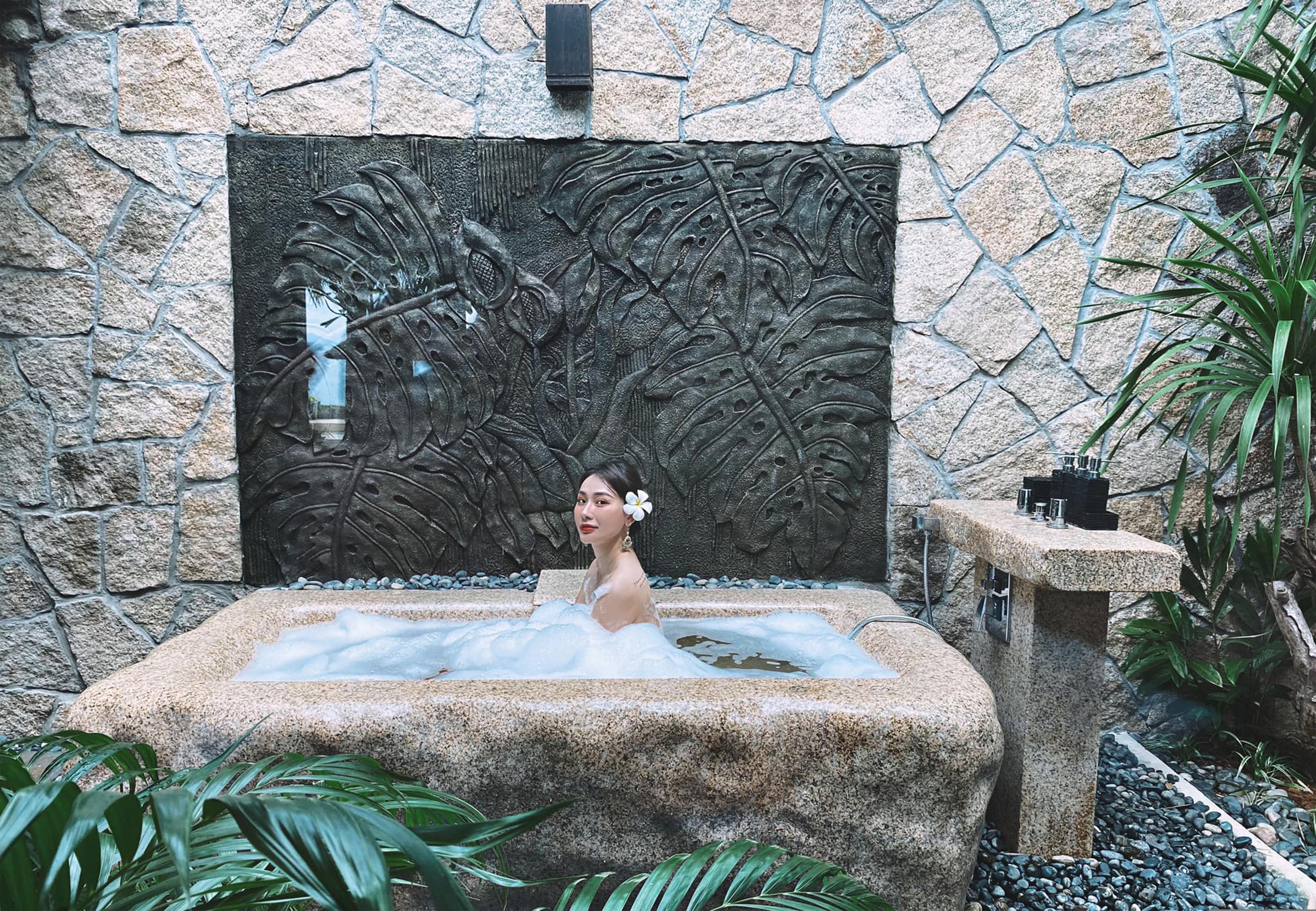 Jacuzzi extérieur pour petits jardins